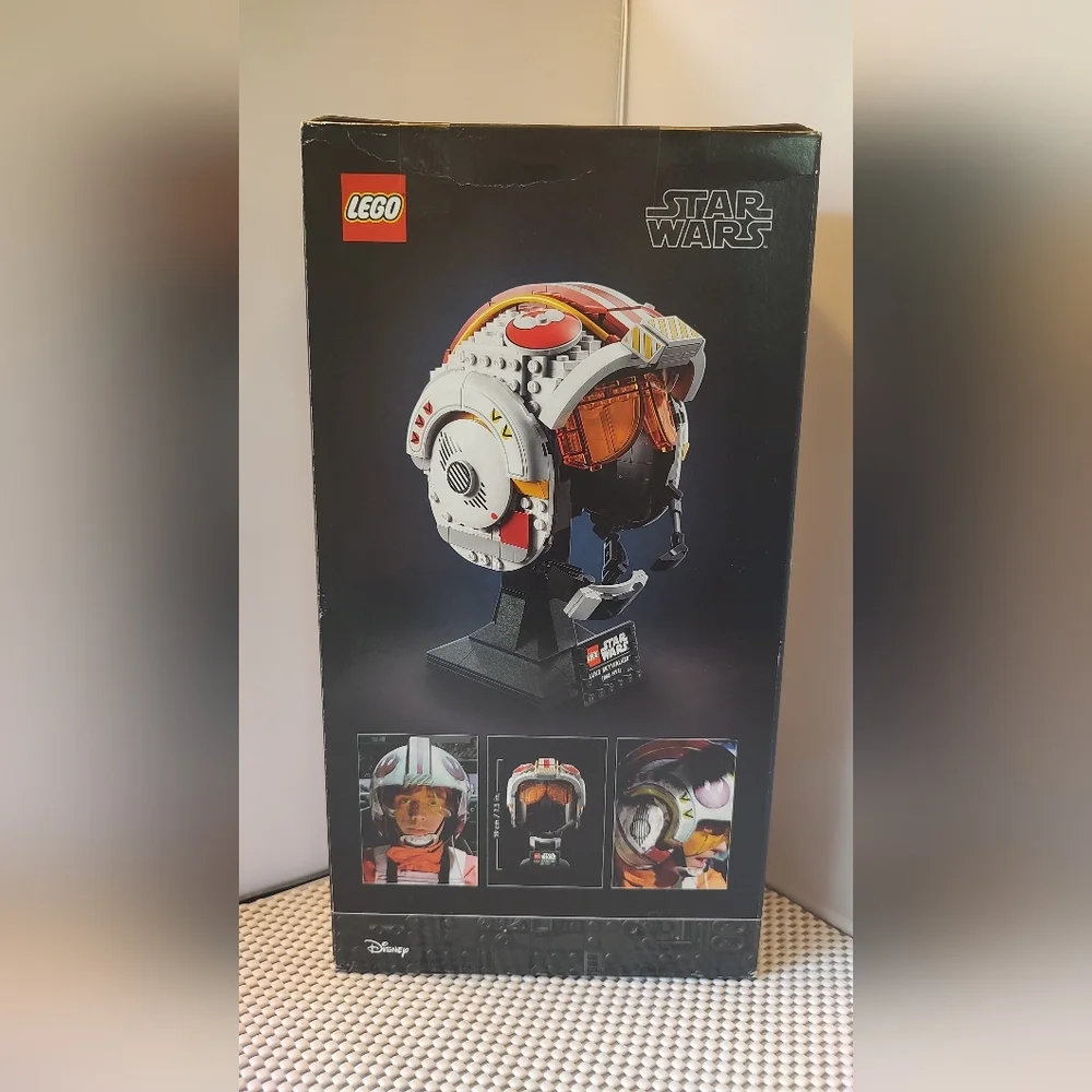 Lego Star Wars 75327 Luke Skywalker Red Five Helmet Disney NWT Building Toy Set - Picture 2 of 2